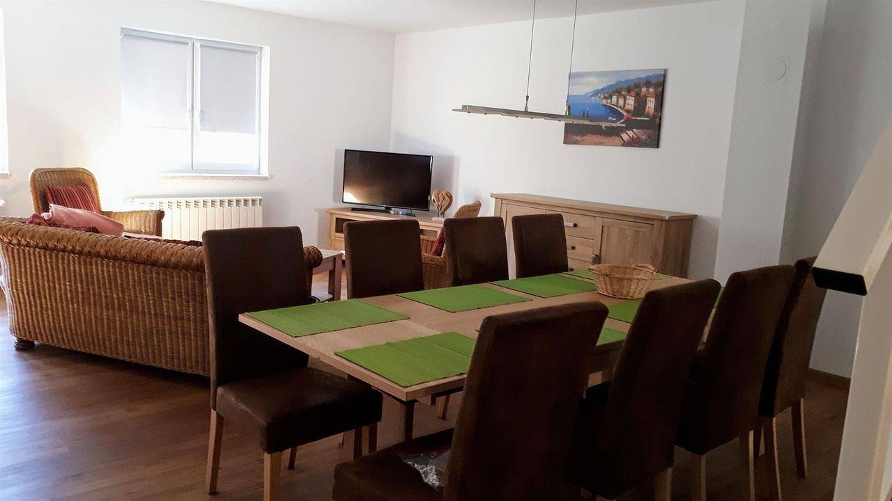 Ganze Ferienwohnung, Ferienwohnung für 10 Personen (160 m²) in Trippstadt in Trippstadt, Saar-Nahe-Bergland