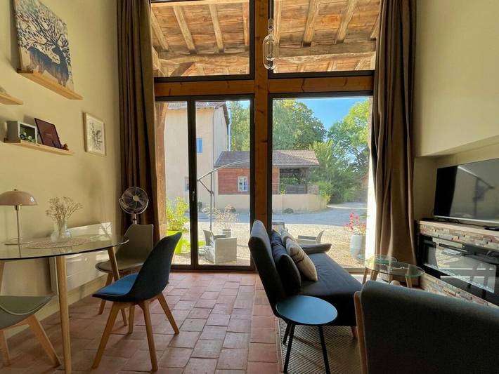 Gîte pour 3 personnes, avec terrasse à Pont-d'Ain - 2