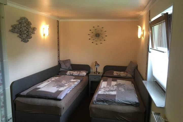 Ferienhaus für 4 Personen, mit Sauna und Terrasse sowie Garten in Mesekenhagen - 2