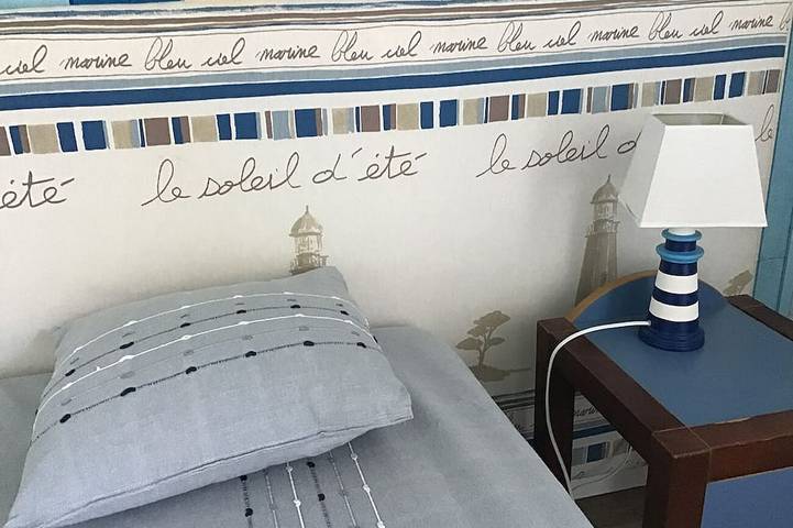 Appartement entier, Triplex pour 5 personnes avec terrasse vue mer 100 m de la plage de Trestel in Trévou-Tréguignec, Côte de Granit Rose