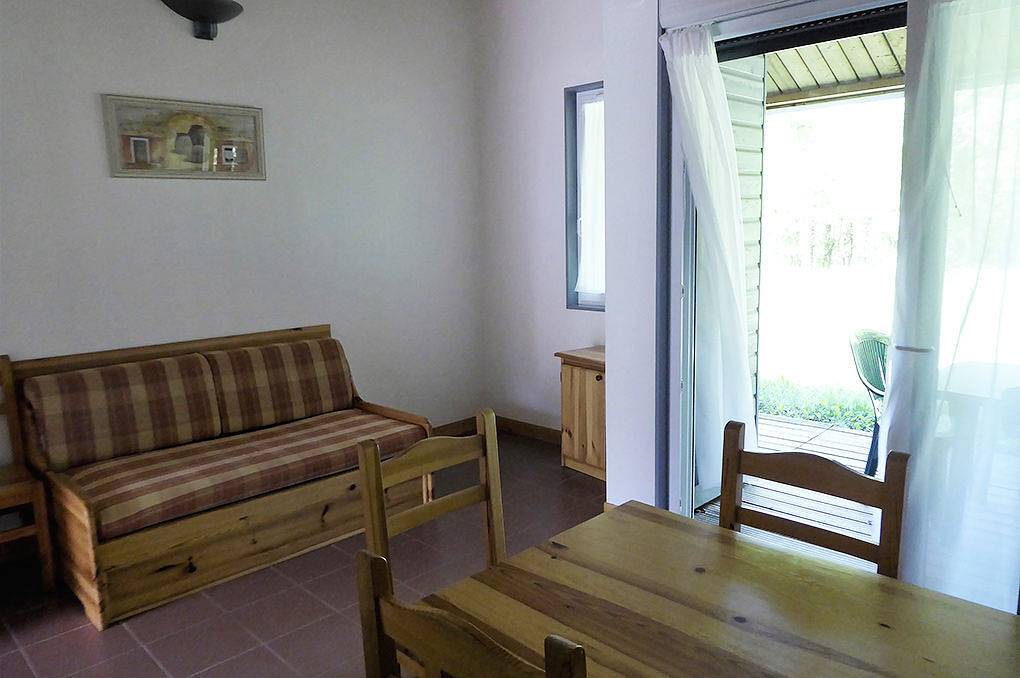 Apartamento entero, Résidence Le Domaine des Nouailles in Nontron, Parque Natural Regional Périgord-Limousin