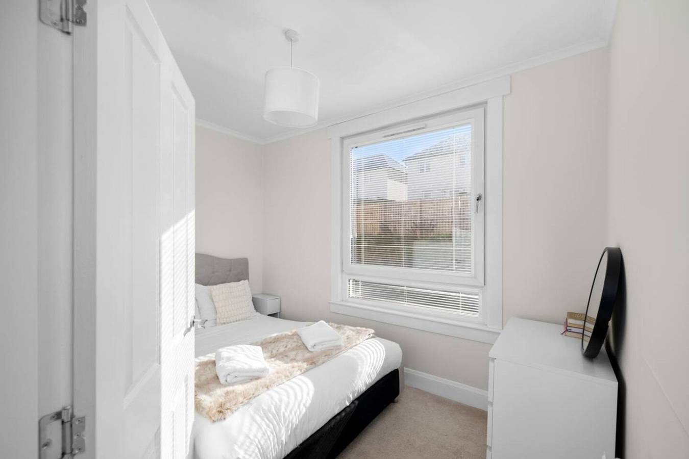 Entire apartment, Sidlaw View - 3 Bed with Style in Dundee, Angus