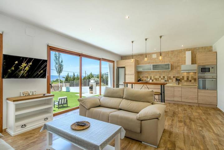 Casa de vacaciones para 6 personas, con terraza además de vistas y piscina - 1