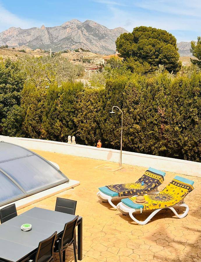 Gîte pour 2 personnes, avec jardin ainsi que piscine et vue à Busot - 2