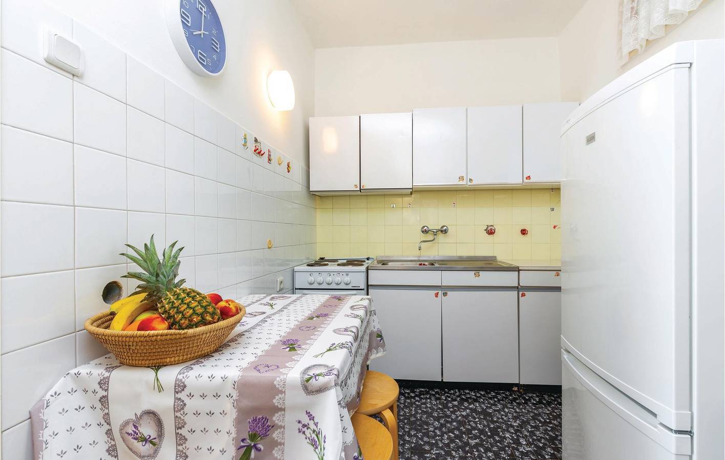 Urlaub am Meer: 1,5 km vom Strand entfernt, mit Terrasse und WLAN in Dramalj, Primorje-Gorski Kotar