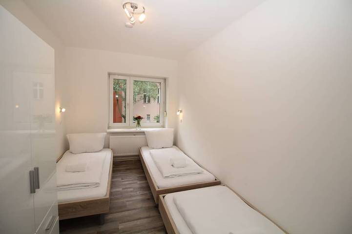 Ferienwohnung für 9 Personen in Mariendorf Berlin - 4
