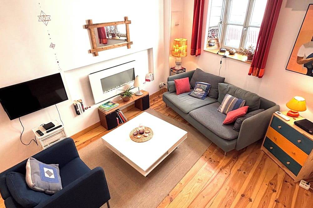 Charming house in the historic district with a garage in Foix, Ariège