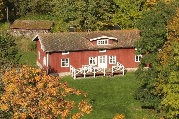 Ferienhaus für 17 Personen, mit Terrasse und Garten sowie Sauna in Schweden