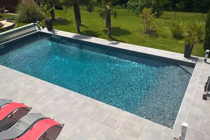 Villa for 12 people, with garden and hot tub - 1