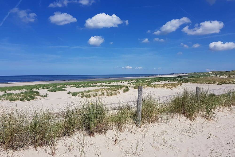 Chalet Jantje 291 Recreatiepark Burghorn in Schagen Noord-Holland, nabij Callantsoog in Schagen, Nederlandse Noordzeekust