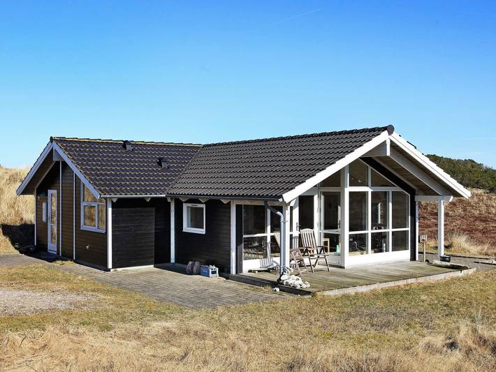 Ferienhaus für 7 Personen, mit Whirlpool und Terrasse sowie Sauna in Klitmøller