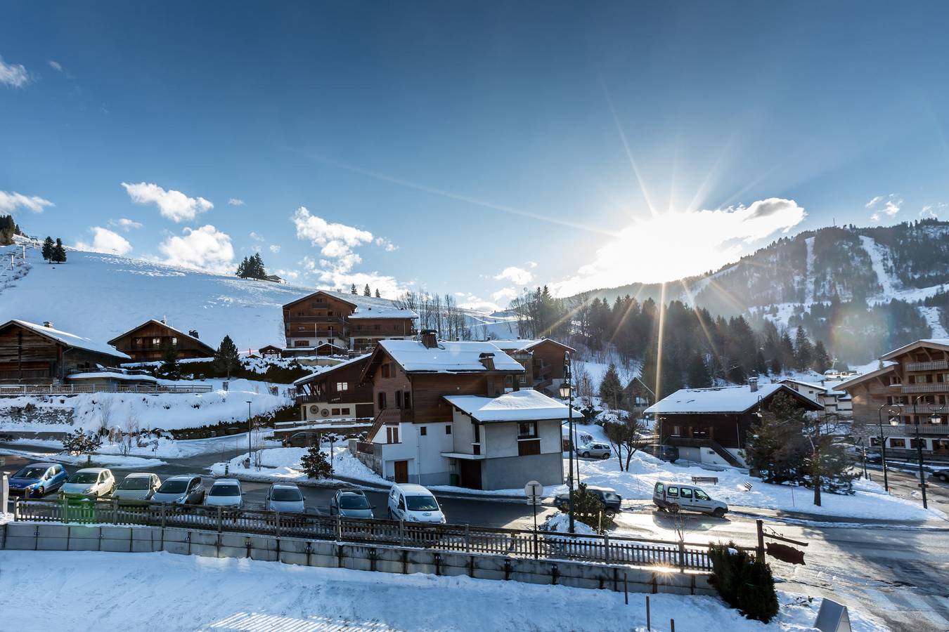 Ganze Ferienwohnung, Uptown, Bossonnet lifts and shops nearby, nice volumes, parking in La Clusaz, Annecy und Umgebung