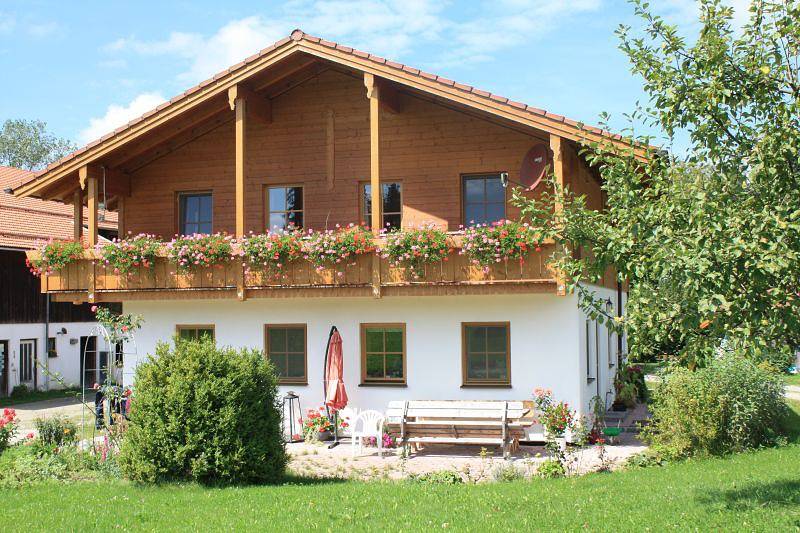 Doblerhof - Ferienhaus Gänseblümchen (Doppelhaushälfte) 65 qm in Höslwang, Chiemsee