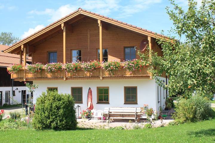 Doblerhof - Ferienhaus Gänseblümchen (Doppelhaushälfte) 65 qm in Höslwang, Chiemsee
