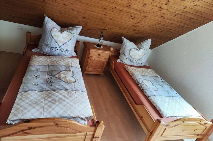 Ferienhaus für 8 Personen, mit Terrasse und Garten in Schönwald im Schwarzwald - 4