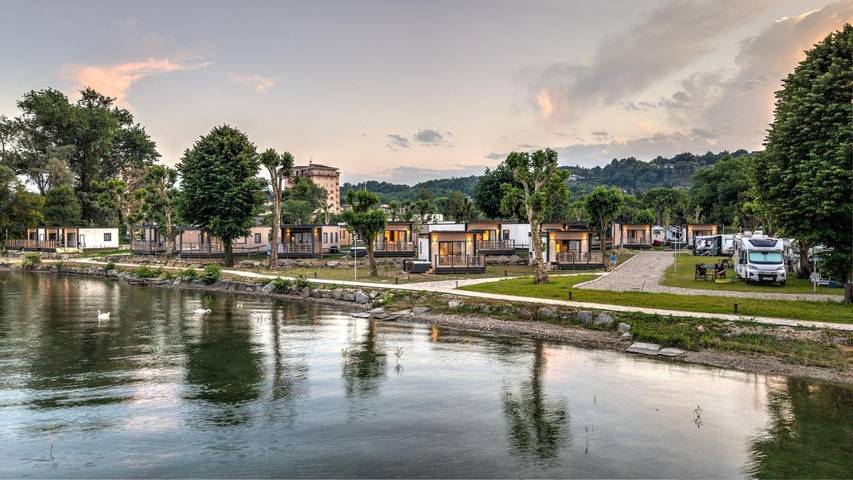 Camping für 5 Personen, mit Ausblick und Sauna sowie Pool und Garten, mit Haustier am Lago Maggiore - 3