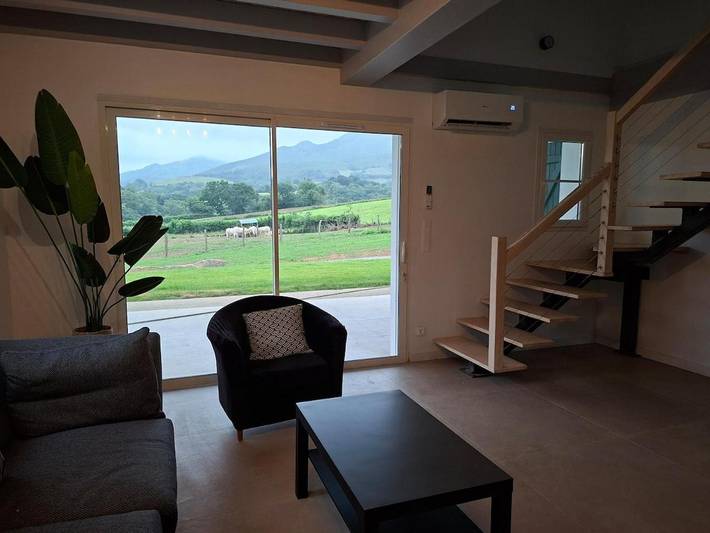 Appartement de vacances pour 6 personnes, avec Terrasse ainsi que Jardin et Vue