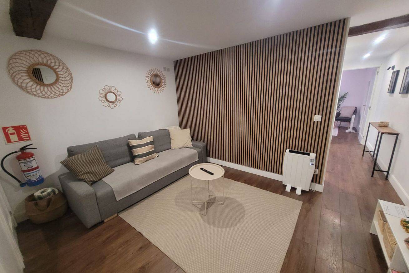 Apartamento entero, Apartamento frente al mar con vistas al agua, Wi-Fi y cocina completa in Laredo, Costa de Cantabria