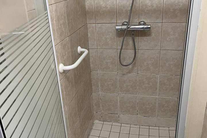 Gîte pour 4 personnes, avec jacuzzi ainsi que jardin et terrasse à Beaumont (Puy-de-Dôme) - 3