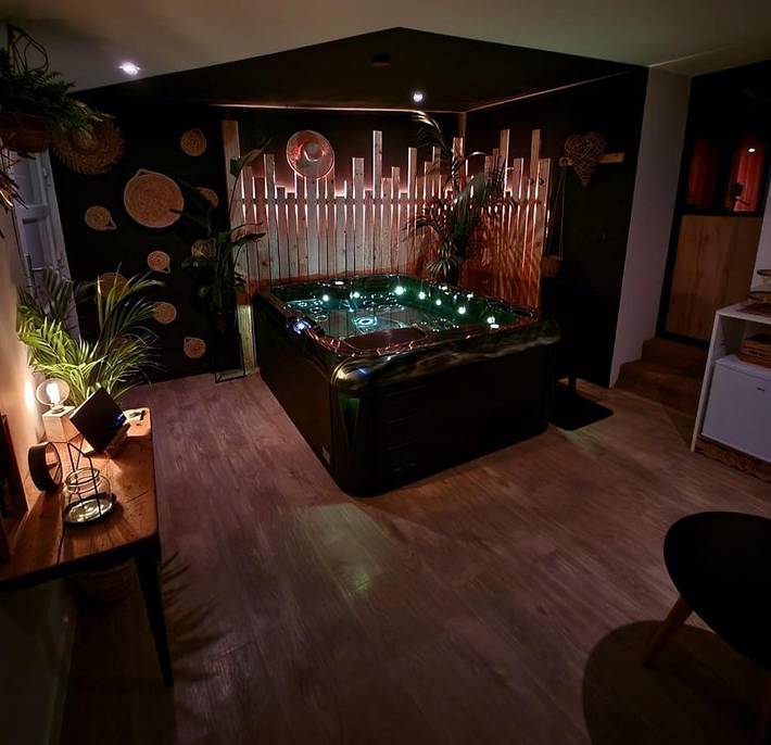 Hôtel pour 2 personnes, avec piscine et jacuzzi à Mons-en-Pévèle