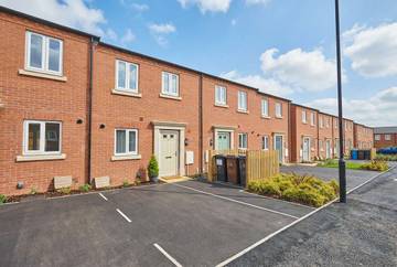 Holiday Rental for 6 People in Derby, Midlands, Photo 2