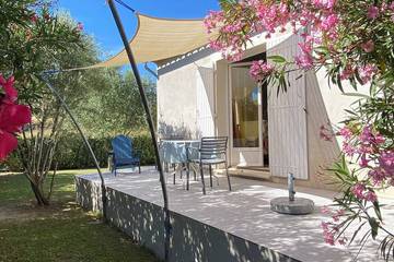 Appartement De Vacances pour 4 Personnes dans Uzès, Région de Nîmes, Photo 4
