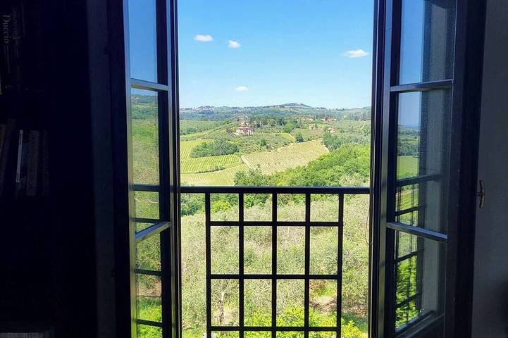 Casa vacanza per 5 persone, con terrazza e giardino in Certaldo
