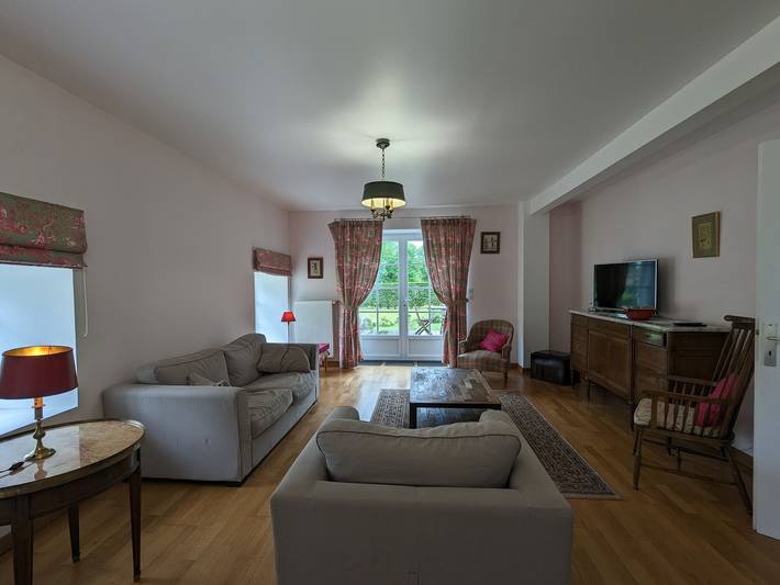 Gîte pour 12 personnes, avec Terrasse et Jardin
