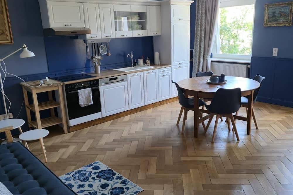 Ganze Wohnung, Charmante Wohnung in historischer Villa+Parkplatz in Saarbrücken, Saargau
