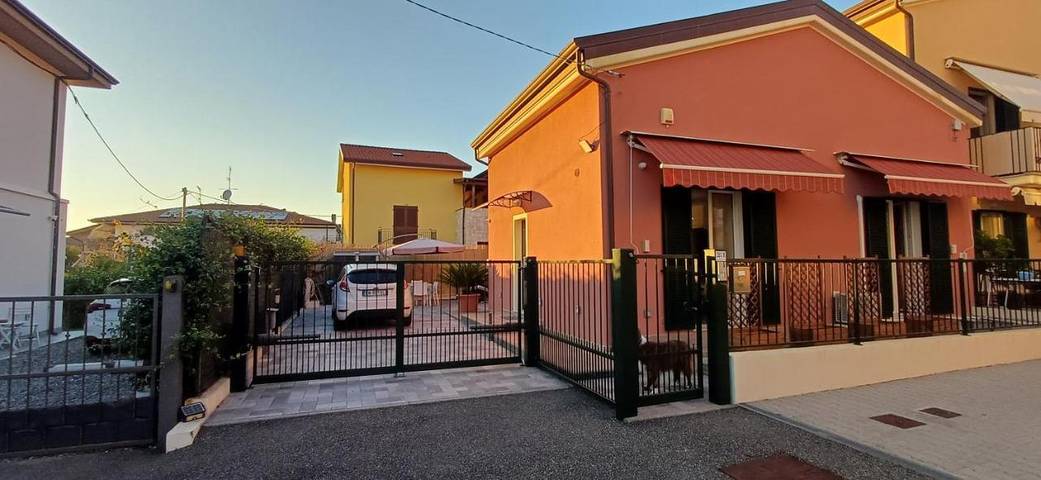 Appartamento per 6 persone, con Giardino a Santo Stefano di Magra