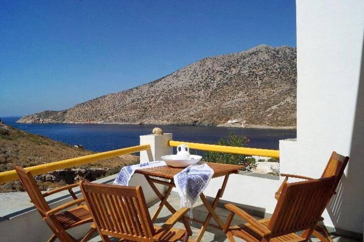 Gîte pour 4 personnes, avec Balcon ainsi que Terrasse et Vue dans Kamarès