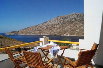 Gîte pour 4 personnes, avec terrasse et vue, animaux acceptés dans Kamarès