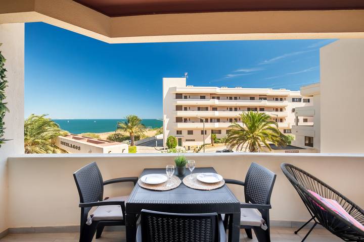 Ferienwohnung für 5 Personen, mit Meerblick und Balkon sowie Garten und Kinderpool in Lagos - 3