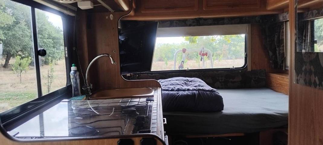 Location de vacances pour 3 personnes, avec jardin ainsi que vue et terrasse à Vielmur-sur-Agout - 2