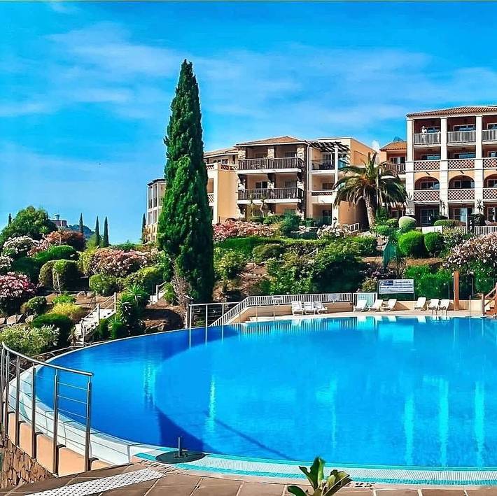 Appartement de vacances pour 4 personnes, avec jacuzzi ainsi que terrasse et piscine dans le Var - 4