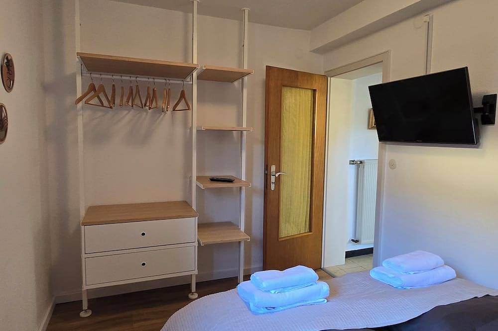 Ganze Wohnung, Gemütliche Ferienwohnung mit kleinem Garten in Nettersheim, Naturpark Hohes Venn-Eifel