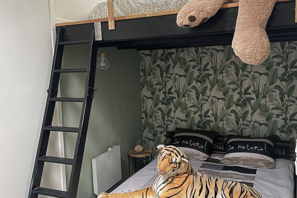 Ganze Wohnung, The jungle room in Troyes, Aube