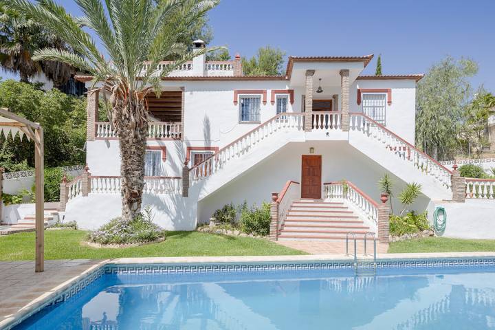 Vacation Home "El Valle de Arantxa" with Mountain View, Pool & Wi-Fi in Frigiliana, Costa del Sol