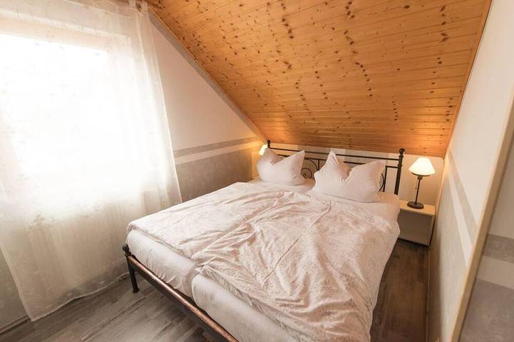 Ferienhaus für 2 Personen, mit Balkon am Edersee - 2