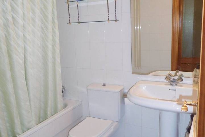 Appartement entier, 110m2 appartement + 18m2 terrasse et grande piscine, Alicante, Playa San Juan in El Cabo de las Huertas, San Juan Playa