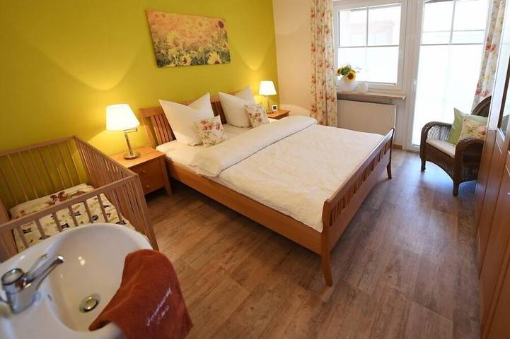 Ferienwohnung für 4 Personen, mit Balkon und Garten - 1