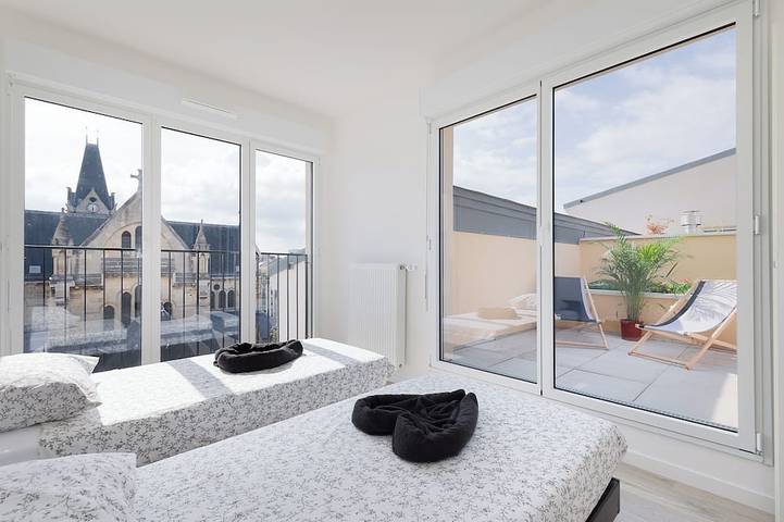 Appartement entier, Paris centre, Eurostar, Stade de France : 20 min - 9 lits - garage  -rooftop in Saint-Denis, Seine-Saint-Denis