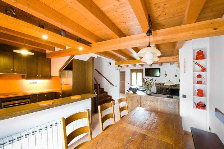 Location de vacances pour 7 personnes, avec terrasse à Sort - 4