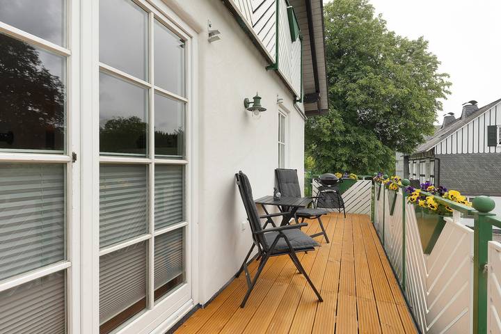 Hütte für 4 Personen, mit Balkon im Sauerland - 2