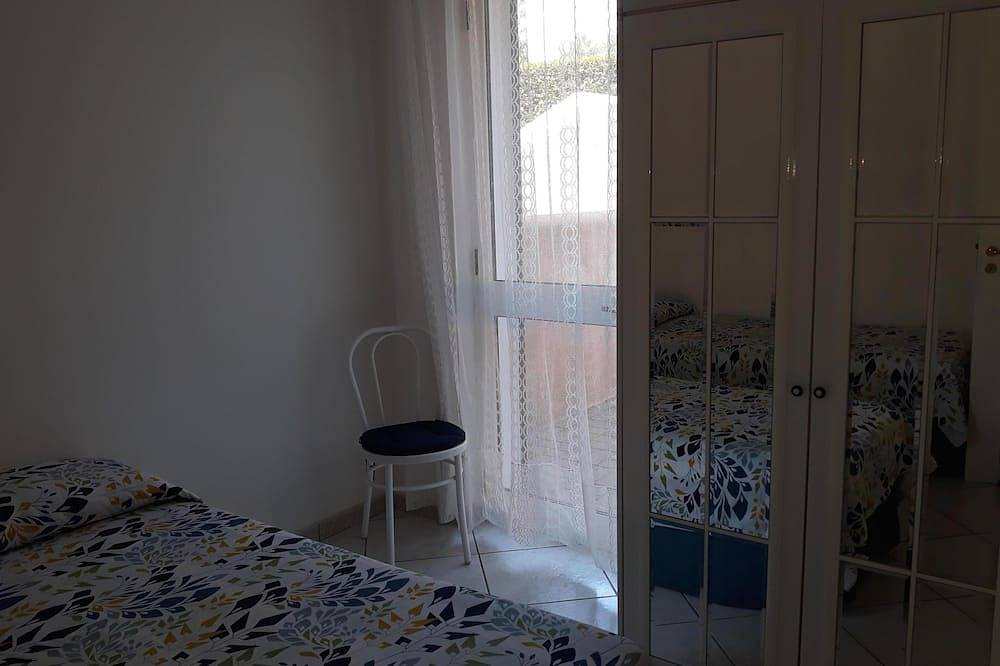Appartamento intero, La Brezza, relax nel verde con vista mare. in Santa Cesarea Terme, Provincia di Lecce