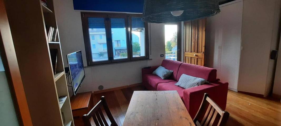 Appartamento per 2 persone, con panorama e balcone in Montemarciano
