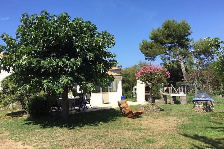 Maison de vacances pour 4 personnes, avec jardin et jacuzzi