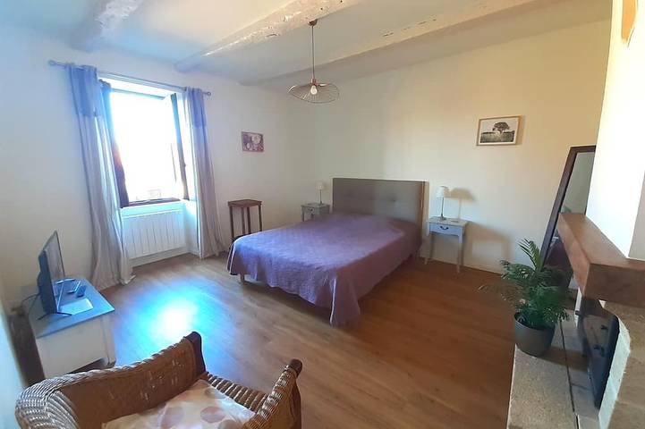 Gîte pour 4 personnes dans Eglise Fortifiee De Saint Cirq Lapopie - 2