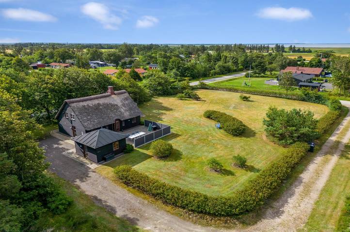 Ferienhaus für 8 Personen, mit Whirlpool und Terrasse sowie Sauna in Skjern