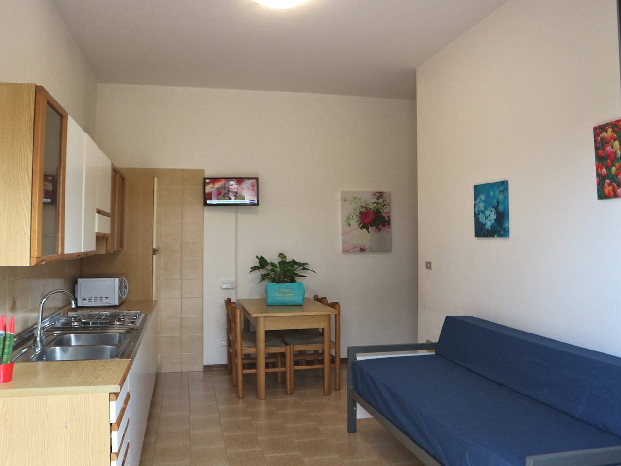 Ganze Wohnung, Modernes Apartment, 1,5 km vom Strand entfernt, mit WLAN und Parkplatz in Lignano Sabbiadoro, Udine Provinz